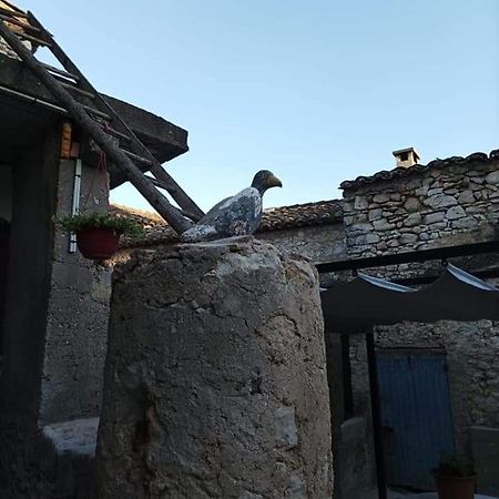 L Atelier De Raymond Verfeuil Exterior foto